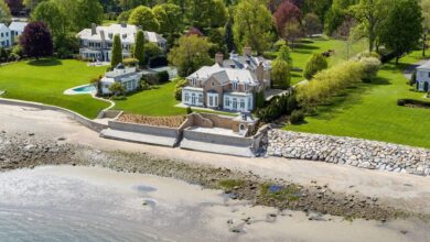 Westport CT real estate experts The Leslie Clarke Team
